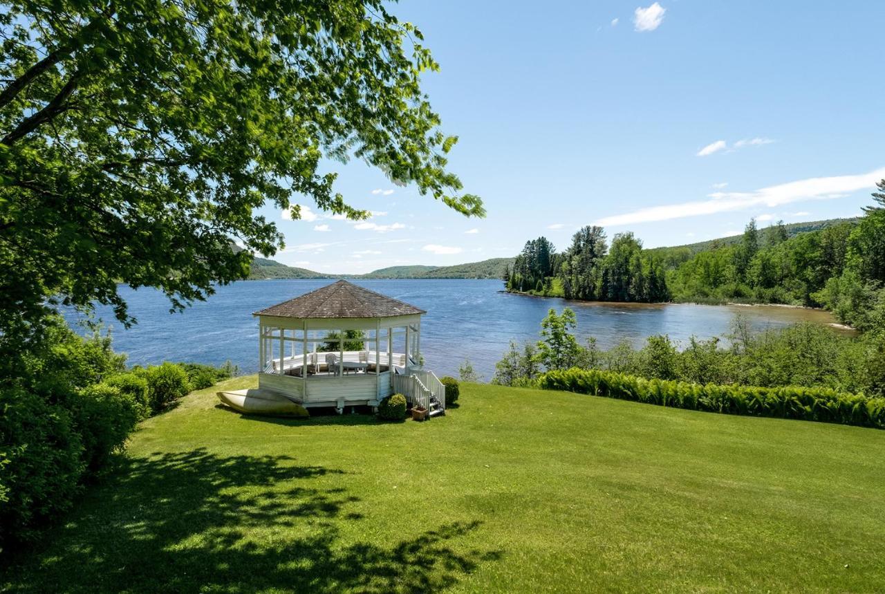 Bed and Breakfast Auberge La Maison Bellemare Сен-Жан-Де-Пиль Экстерьер фото